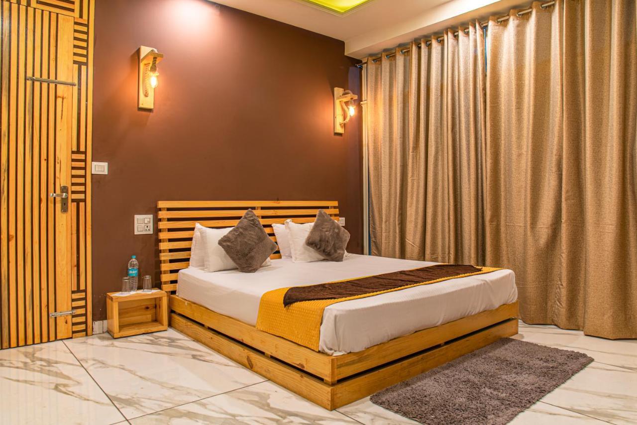 The Hillcrest Paradise Kasauli Zewnętrze zdjęcie
