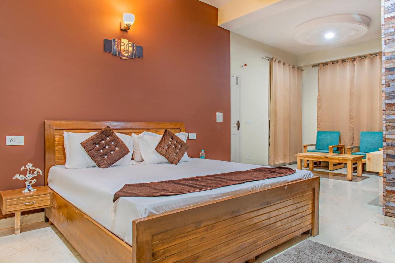 The Hillcrest Paradise Kasauli Zewnętrze zdjęcie