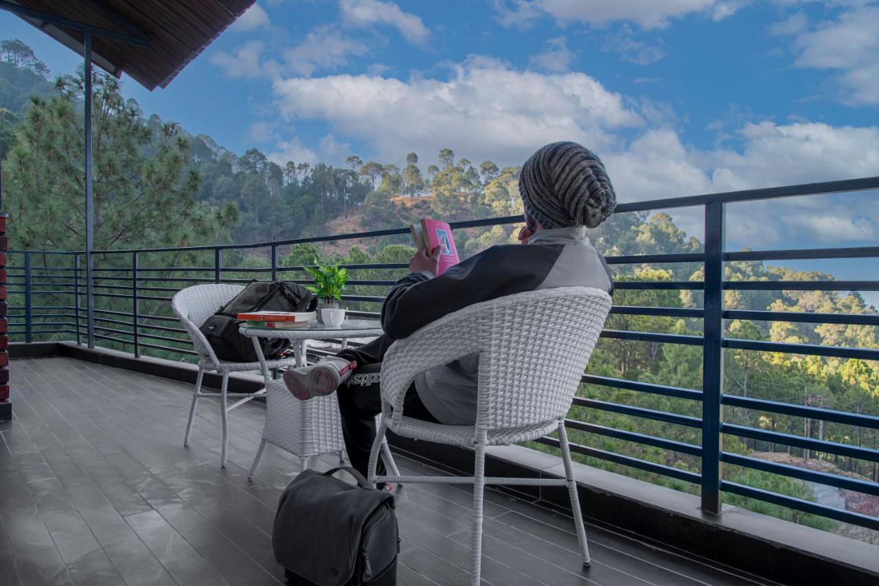 The Hillcrest Paradise Kasauli Zewnętrze zdjęcie