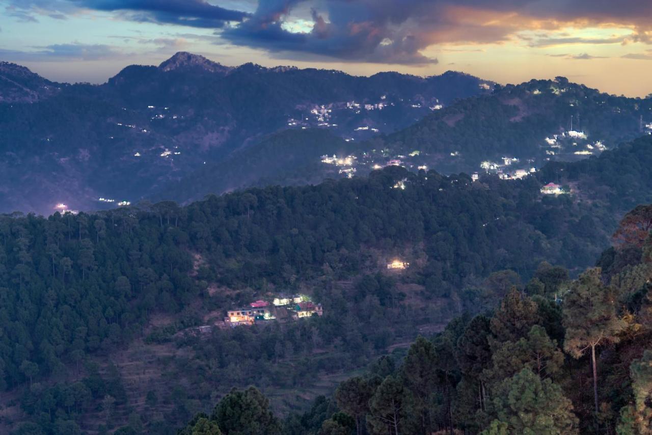 The Hillcrest Paradise Kasauli Zewnętrze zdjęcie