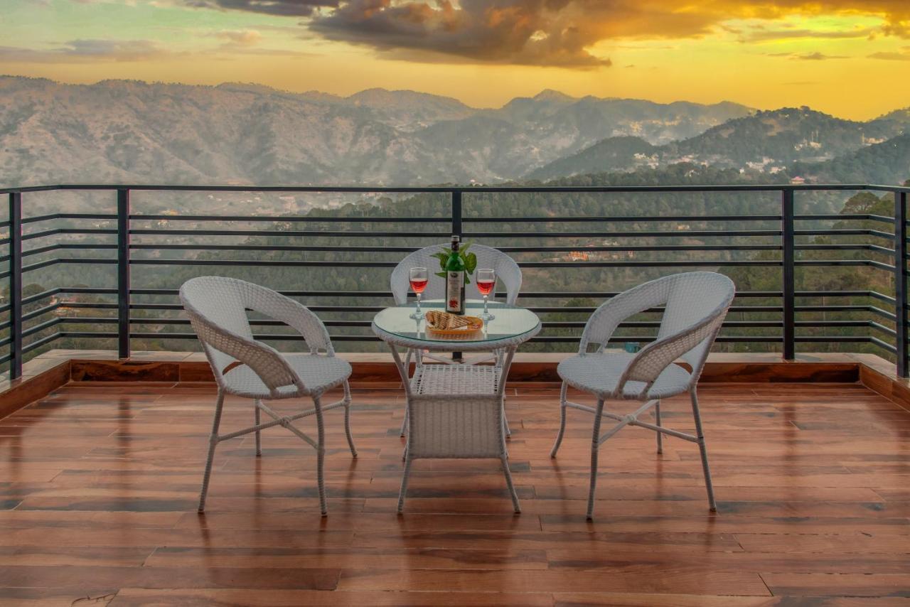 The Hillcrest Paradise Kasauli Zewnętrze zdjęcie
