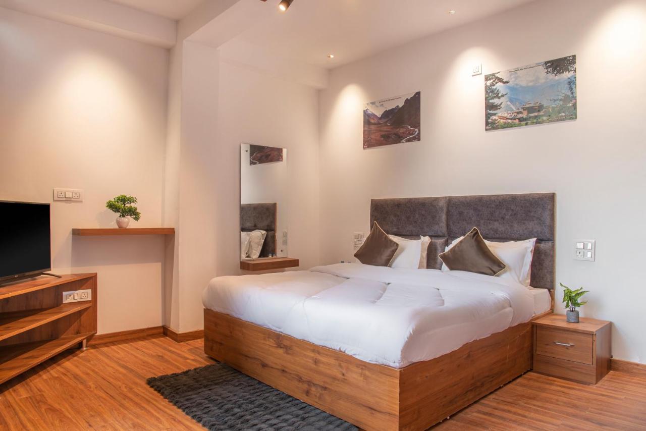 The Hillcrest Paradise Kasauli Zewnętrze zdjęcie